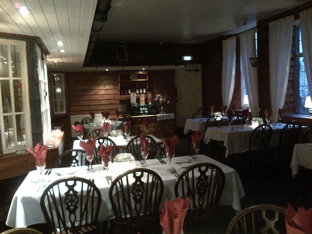 Langholm Crown Hotel מראה חיצוני תמונה