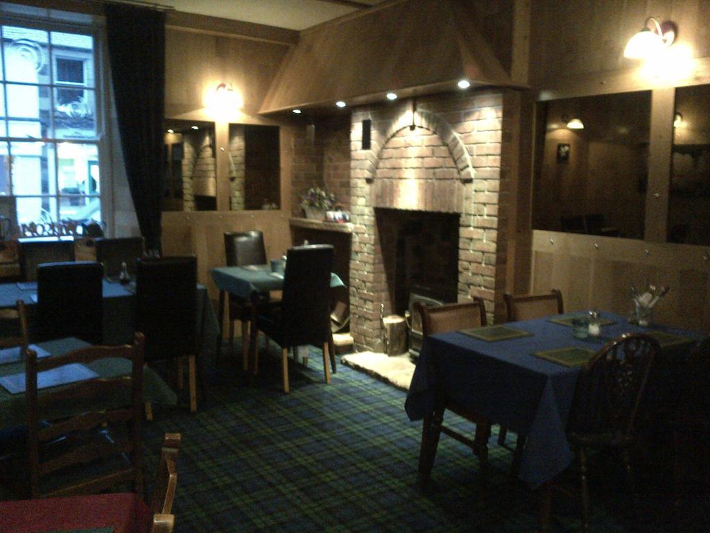 Langholm Crown Hotel מראה חיצוני תמונה