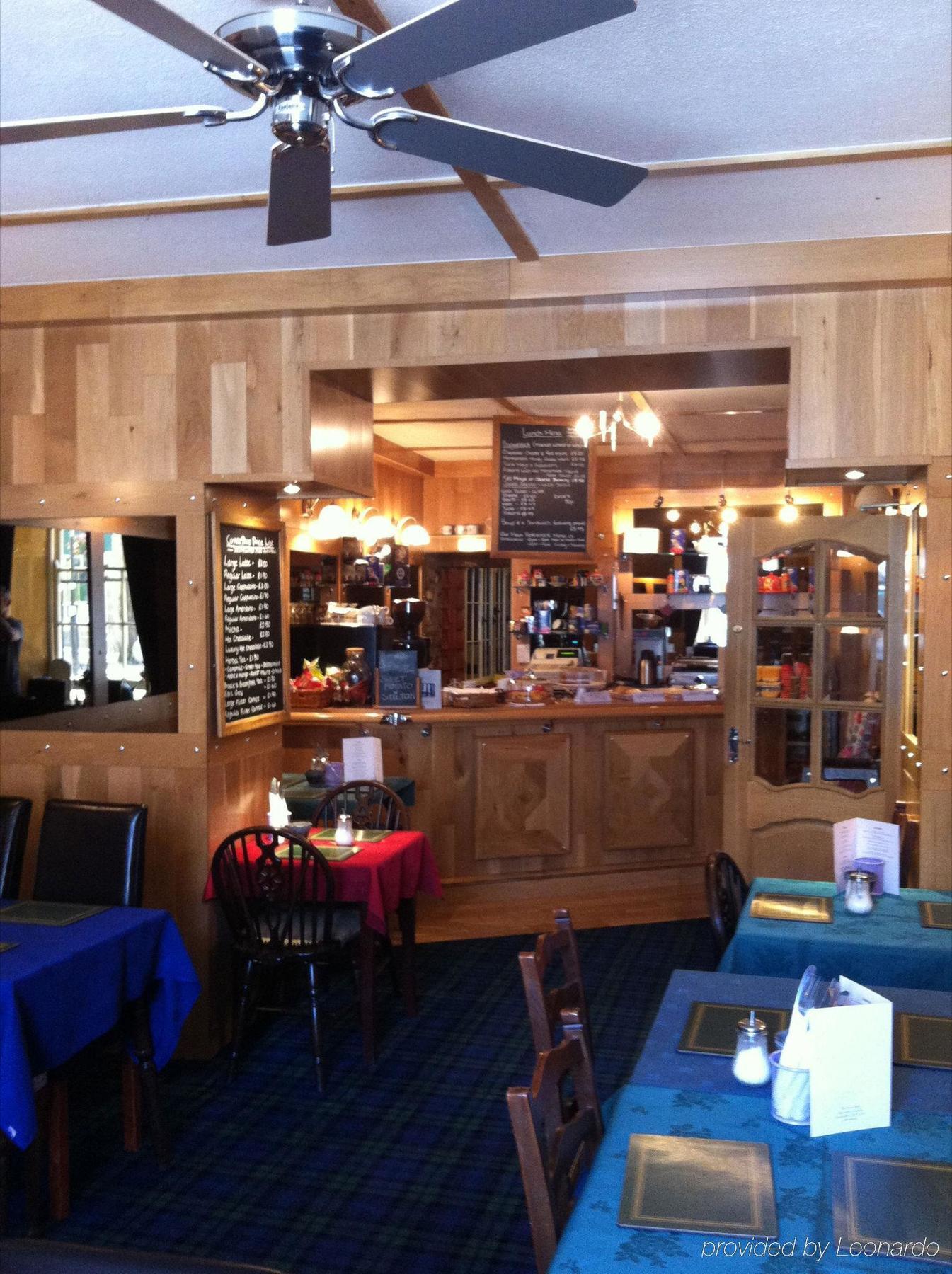 Langholm Crown Hotel מסעדה תמונה